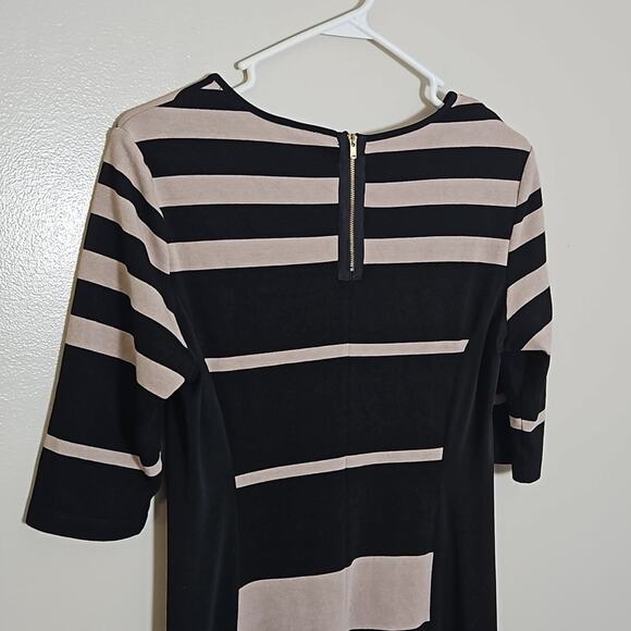 Gabby Skye Beige & Black Fit & Flare Dress Sz 8 - Picture 8 of 12